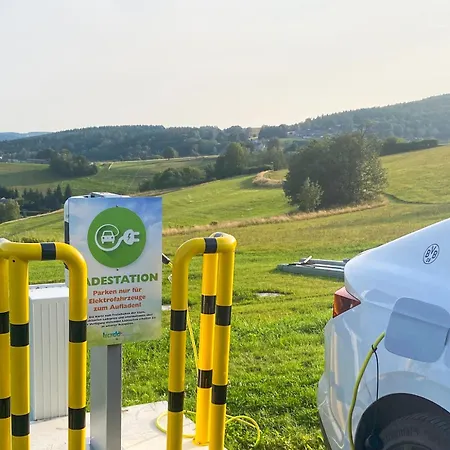 Hotel Panorama Wettiner Hoehe 4*