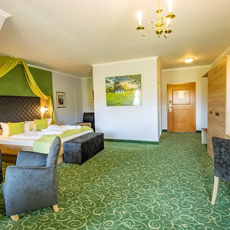 Panorama Wettiner Hoehe Hotel