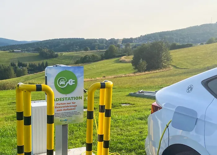 فندق Panorama Wettiner Hoehe 4*