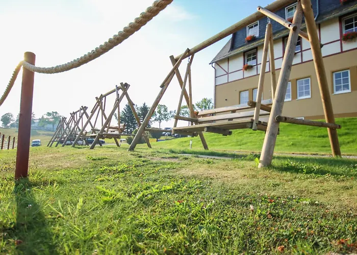 Panorama Wettiner Hoehe 4* سيفن