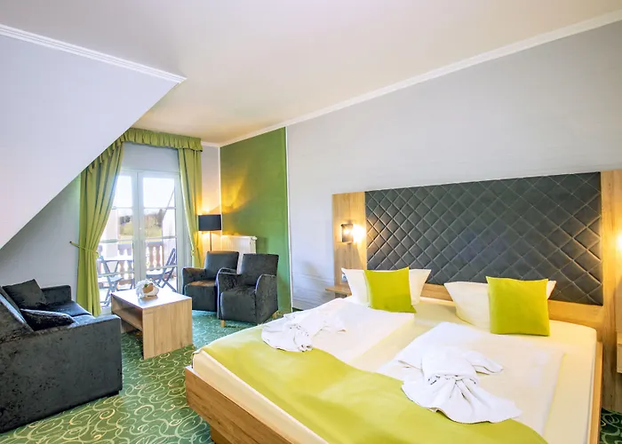 فندق Panorama Wettiner Hoehe 4*